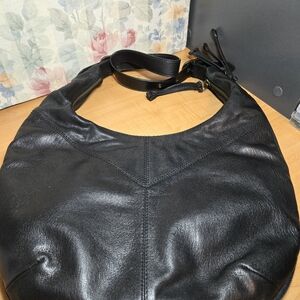 Frye Gina Hobo Black Leather - like new - black
